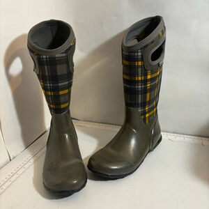 Bogs women’s North Hampton‎ plaid rubber neoprene boots in size  6